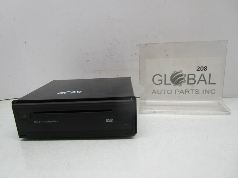 04-10 AUDI A8 QUATTRO NAVIGATION DVD CD PLAYER OEM