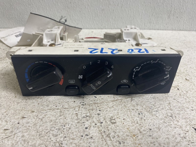 2002-2003 Mitsubishi Galant Heater A/C Temperature Climate Switch Panel HVAC