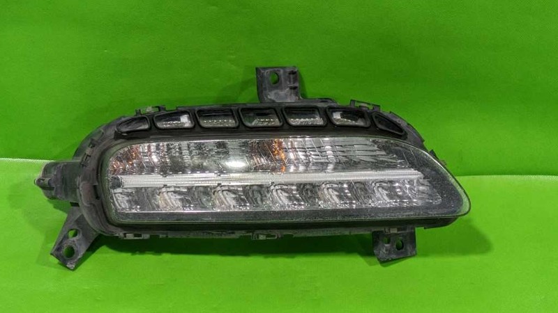 10-13 PANAMERA PASSENGER RIGHT BUMPER FOG LIGHT LAMP OEM 4557-138