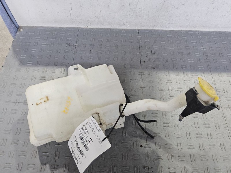 Wash Reservoir Fits 13-18 C-MAX 3547191