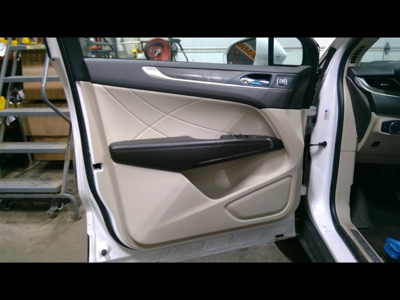 MKC 2018 Driver Left Front Door Trim Panel 1666969