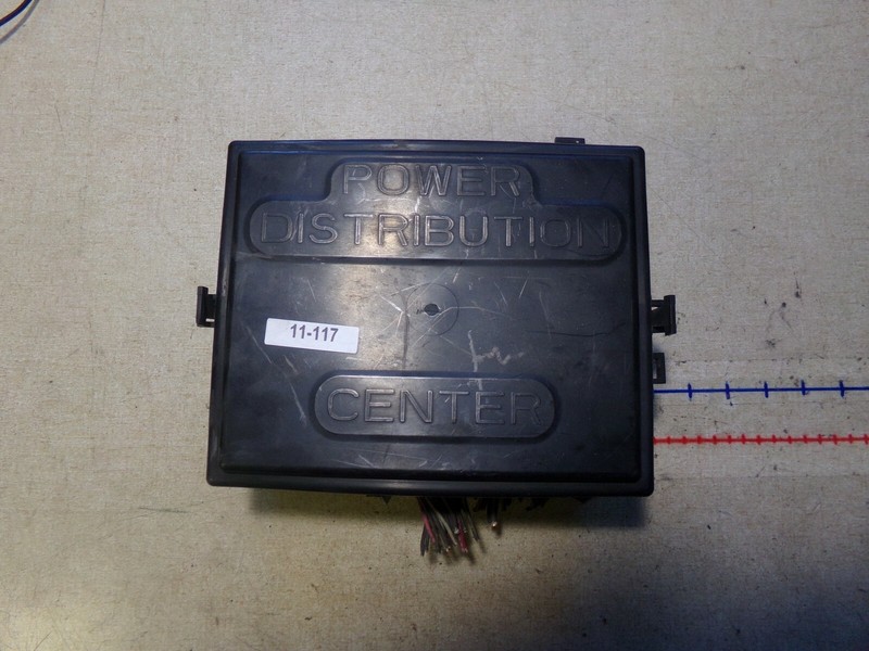 Power Distribution Center Fuse relay Block Box 10970916B 358158 *FREE SHIPPING*