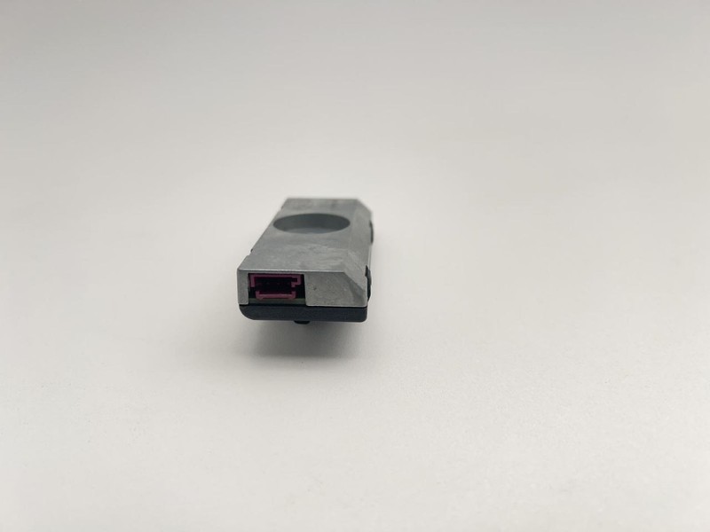 2020-2024 ROVER DISCOVERY SPORT RADIO ANTENNA ISOLATOR MODULE 64642
