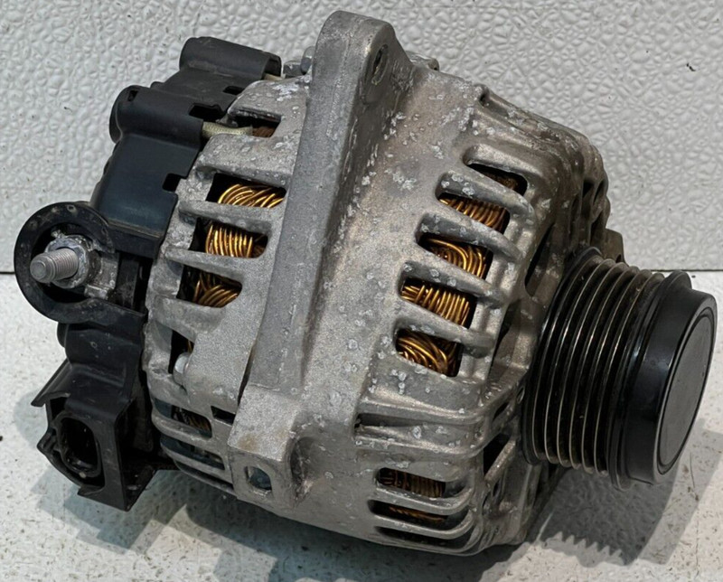 10-15 Hyundai Elantra Alternator OEM 2610428