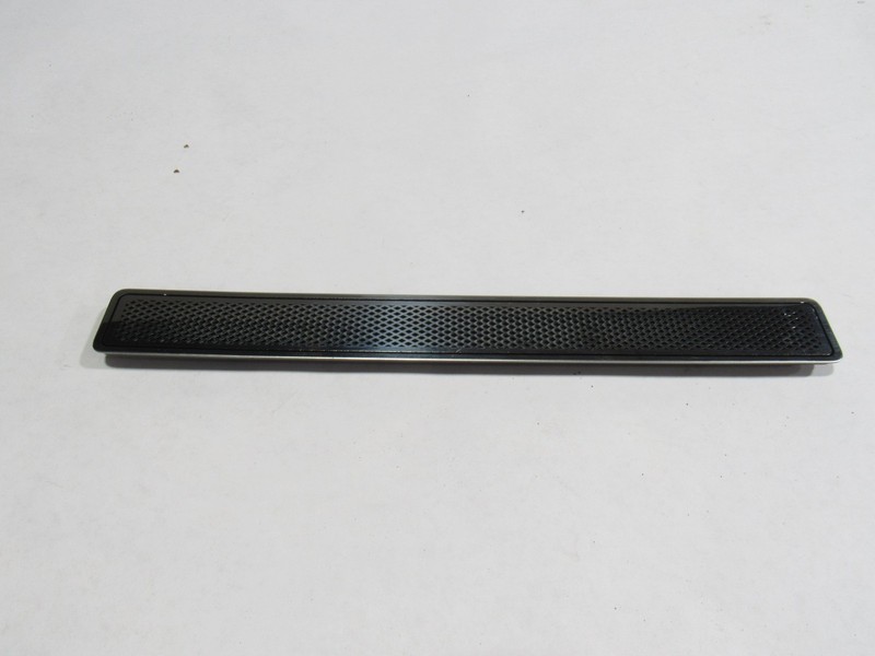 10-20 Bentley Mulsanne 2012 Rear Right Rocker Chrome Molding Trim Panel @1