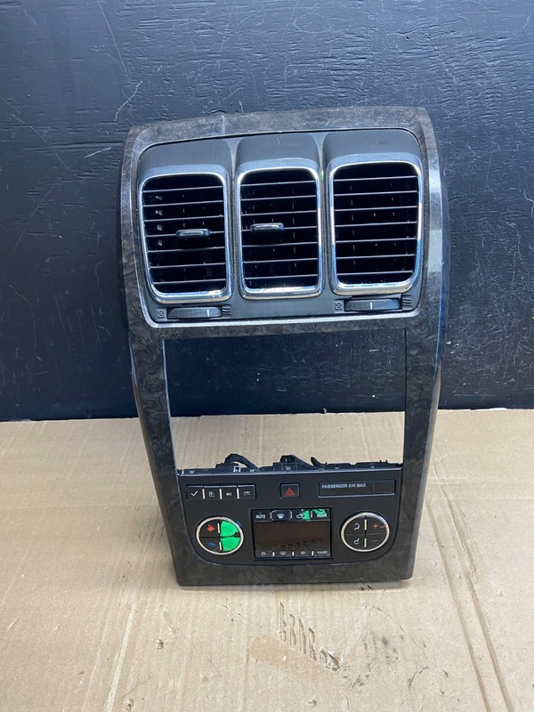 2007 - 2012 GMC Acadia A/C Heater Climate Control Radio Panel Bezel OE AD7252 DG