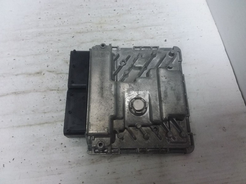 Engine ECM Electronic Control Module 2.0L Fits 17-18 PORSCHE MACAN 06K907425B