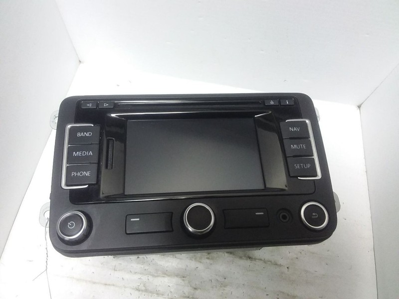 Radio Receiver And Display Screen With Navigation Fits 14-17 JETTA 1K0035274K