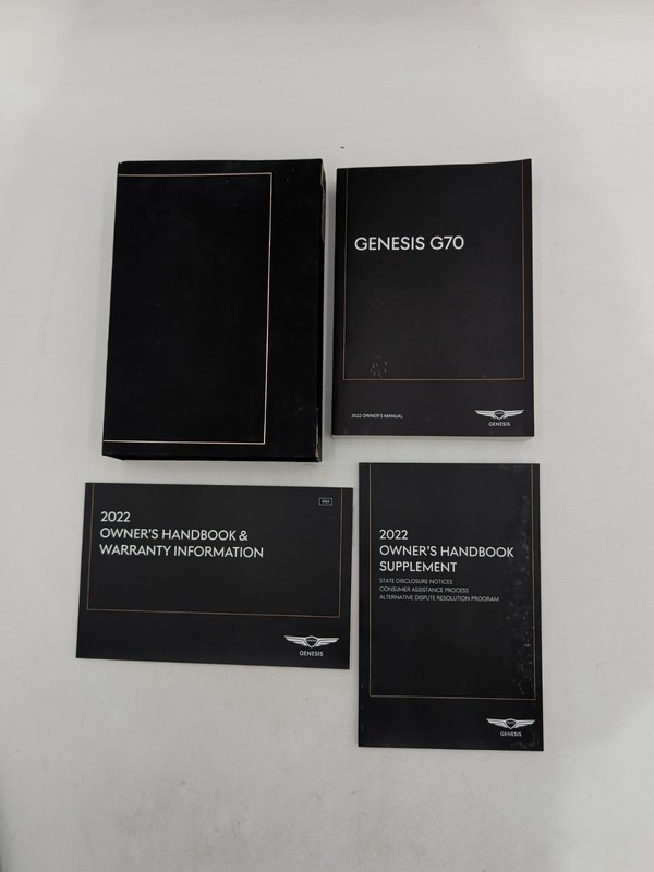 2022 GENESIS G70 OWNERS MANUAL ADVANCE PRESTIGE BASE ELITE SPORT I4 2.0L V6 3.3L