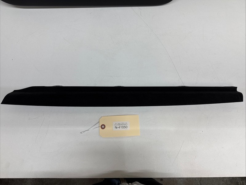 2017 Tesla X Passenger RH Side Falcon Door Mid Gap Hider 1051556-04-B 41050 U8