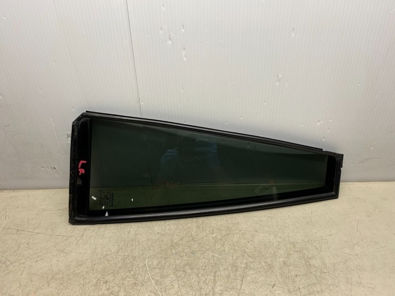 2003-2005 HONDA PILOT LEFT REAR DOOR QUARTER VENT GLASS WINDOW OEM