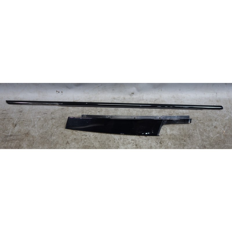 13-18 BMW F30 F80 3-Series Right Front Door Exterior Trim High Gloss Black OEM