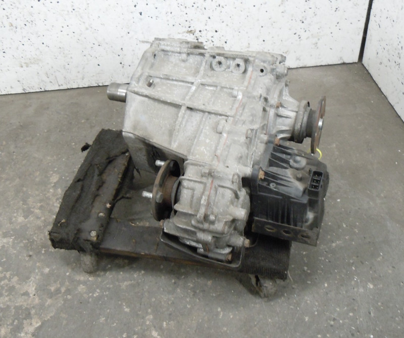2003-2009 Toyota 4Runner 6 Cylinder Transfer Case OEM