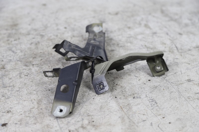 BMW F30 F32 Fender Bracket Wing Holder Front Left Black 2012-2018 OEM Parts