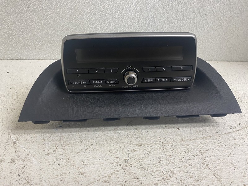 2014-2018 Mazda 3 Radio Stereo AMFM Tuner BHN9 66 9R0A Pop Up