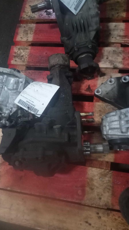 2002 Lexus RX300 Transfer Case Assembly OEM 3610048011 4WD 189K Miles