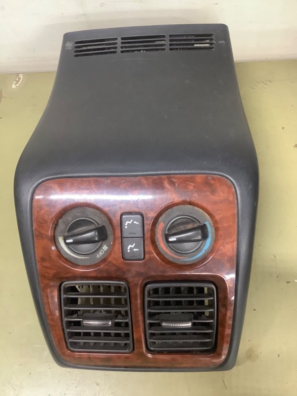 04-05 Acura MDX Rear console w wood grain Trim and controlsUsed OEM