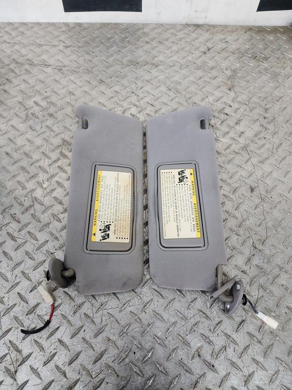 2002-2006 Lexus ES300 ES330 Sun Visor Sunvisor Driver Passenger Pair Gray OK OEM