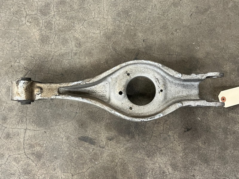 ⭐2015-2017 KIA K900 REAR LEFT DRIVERS LH LOWER CONTROL ARM LINK OEM LOT2727