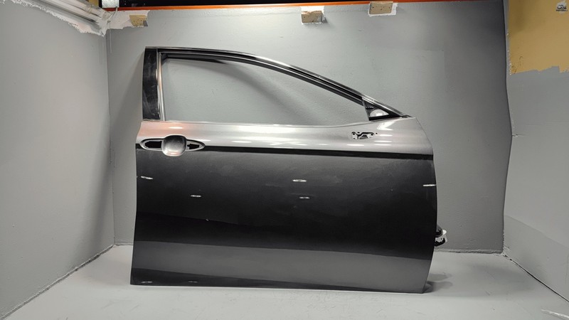 2018-2024 TOYOTA CAMRY FRONT RIGHT PASSENGER SIDE DOOR SHELL 1H1 OEM