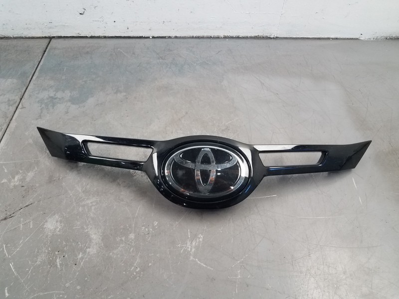 2025 Toyota Corolla GR AWD Front Grill Panel / Emblem - * 10K Miles #9646 VV1