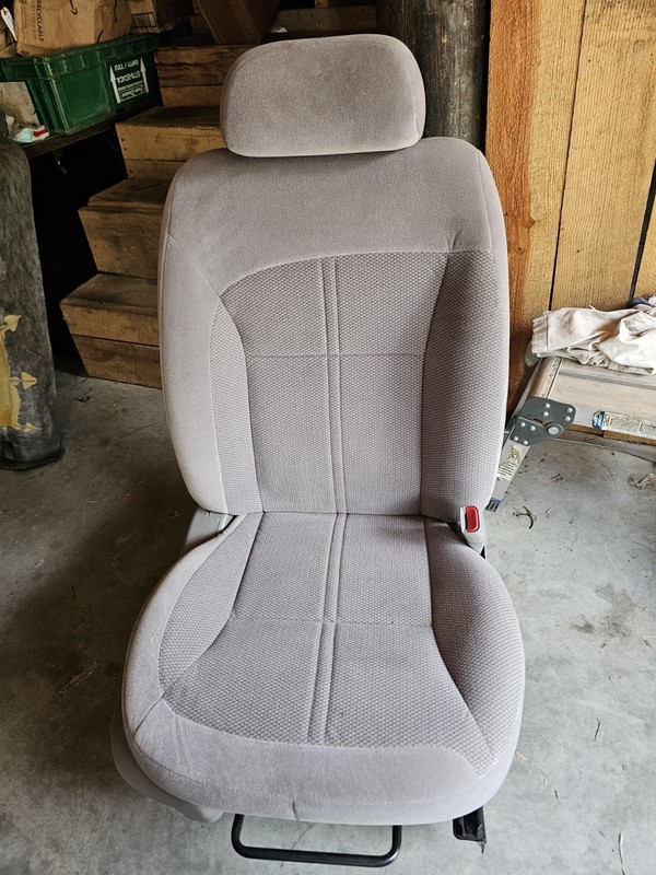 1998 Ford Taurus Passenger Right Front Seat Gray