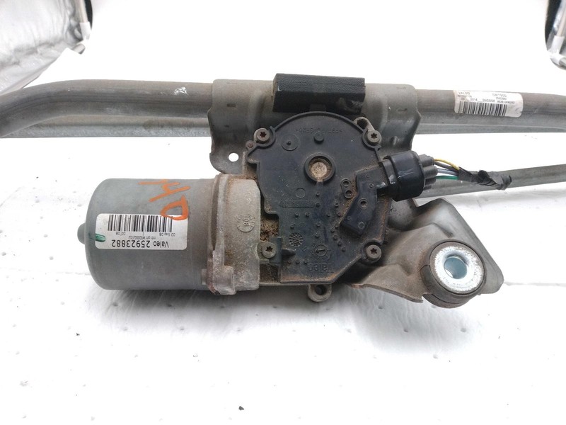 2009 Cadillac Escalade Wiper Motor OEM 25923882 White 160K Miles