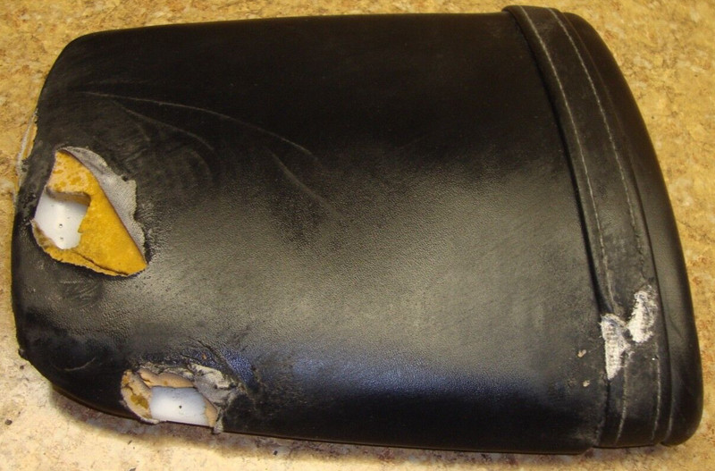 2005 Honda CBR1000RR CBR 1000 RR CBR1000 Rear Back Passenger Seat Pan Tray 05