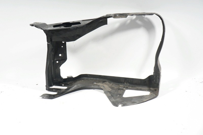 03 04 05 06 Mercedes S500 W220 FRONT LEFT DRIVER HEADLIGHT SUPPORT BRACKET OEM