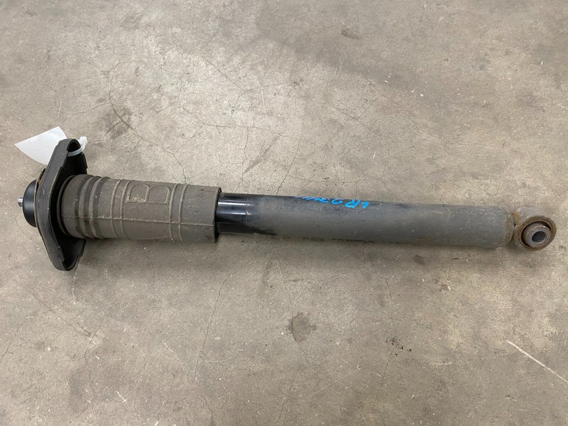 ⭐14-17 INFINITI QX50 REAR LEFT DRIVER SIDE STRUT SHOCK ABSORBER OEM LOT2344