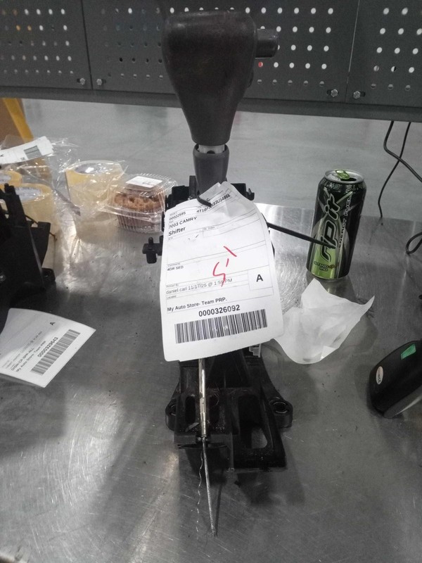 2003 Toyota Camry Automatic Transmission Shift Lever Assembly - 206K Miles