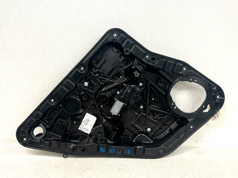 ⭐19-22 MERCEDES-BENZ A220 REAR LEFT DOOR WINDOW REGULATOR & CARRIER OEM LOT2712