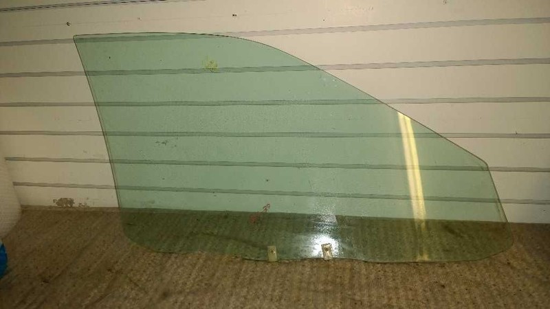 00 MITSUBISHI MIRAGE DRIVER LEFT FRONT DRIVER WINDOW GLASS OEM 924-30