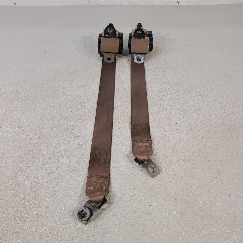 93-96 Camaro Z28 Rear Seat Belt Retractors Set Lh Rh Aa7335