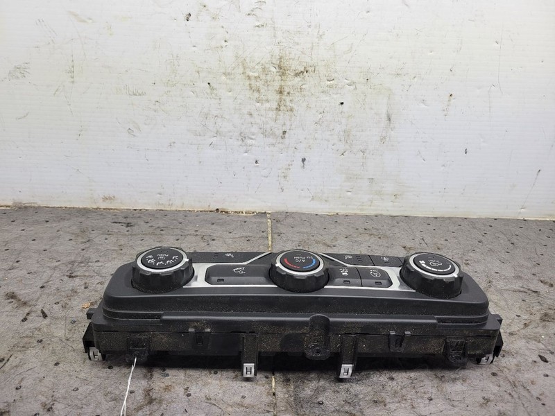 Temperature Control LHD VIN X 6th Digit Jl Body Fits 18 WRANGLER 1787056