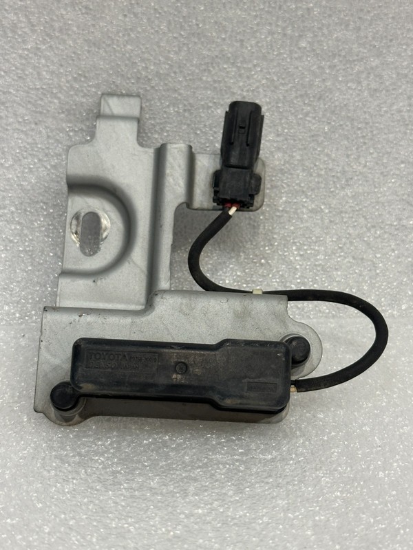 13-15 Lexus GS350 GS450 Tire Pressure Monitor Transmitter OEM 8976B-30010