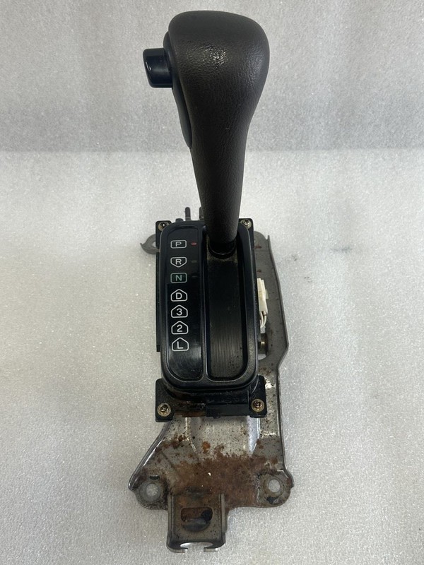 1999 MITSUBISHI MONTERO SPORT AUTOMATIC TRANSMISSION GEAR SHIFTER WITH KNOB 4x2