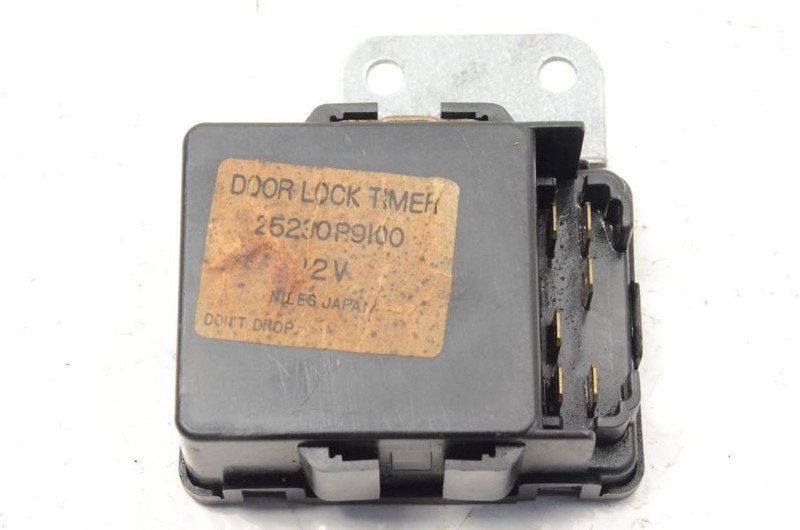 1982-1983 DATSUN 280ZX TURBO FAIRLADY S130 DOOR LOCK TIMER