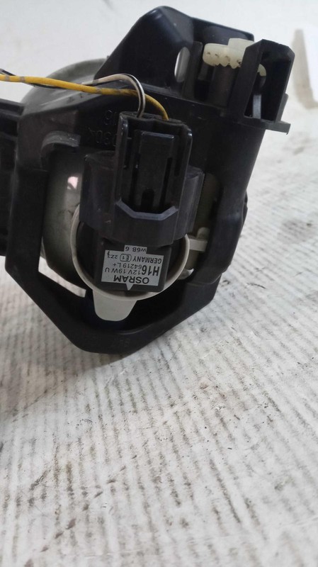 2016 Toyota RAV4 Right Fog Light Assembly Maroon 61553 Used 90K Miles