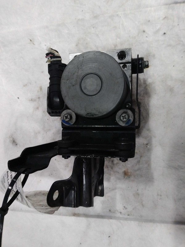 2017 INFINITI QX60 ABS Pump & Motor Assembly OEM 476606KA0B 97K Miles Black