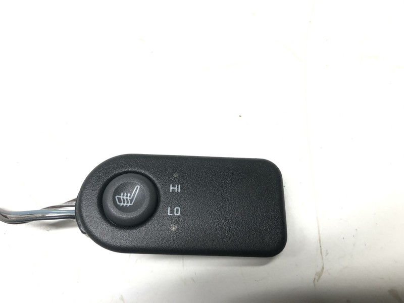 2003-2006 GMC Yukon Denali Pass Right Heated Seat Switch Oem