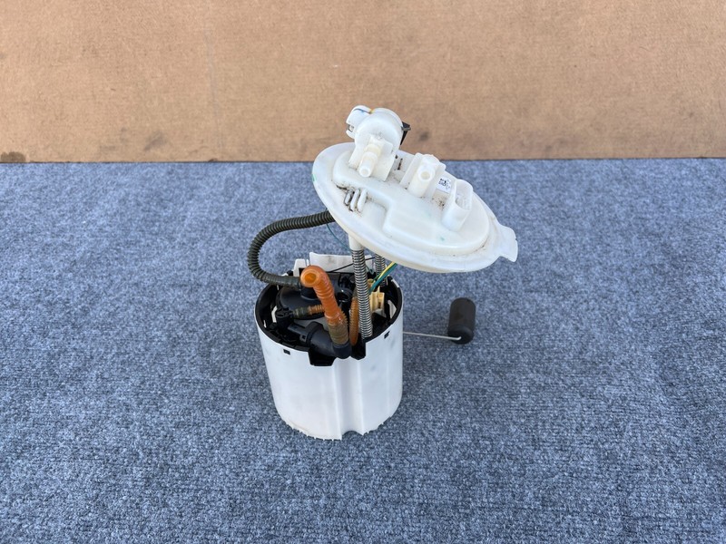KIA STINGER 2018-2024 OEM FUEL PUMP WITH LEVEL SENSOR 3.3T ASSEMBLY