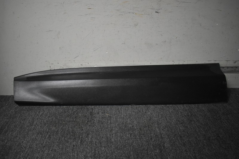 2013-2018 HYUNDAI SANTA FE SPORT FRONT DOOR LEFT SIDE GARNISH ASSY FACTORY OEM