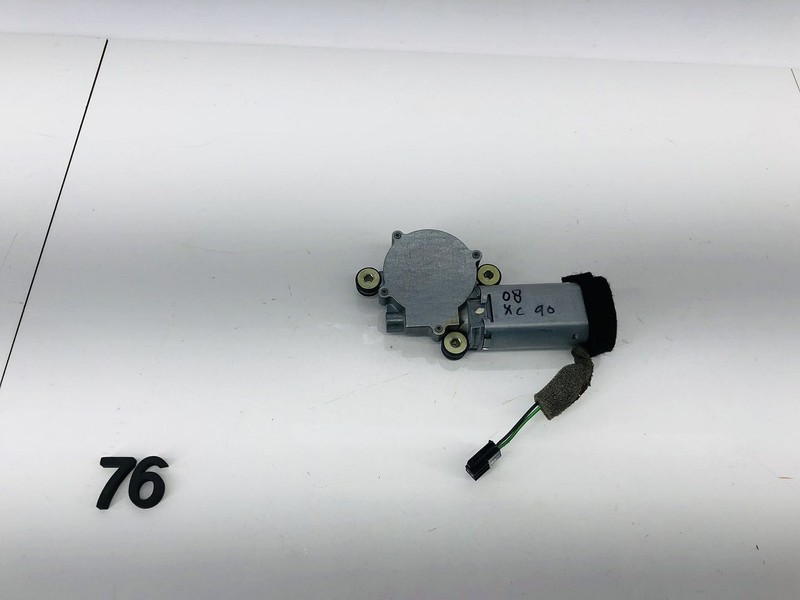 03-14 VOLVO XC90 UPPER OVERHEAD SUNROOF MOONROOF WINDOW SLIDE MOTOR VALEO OEM