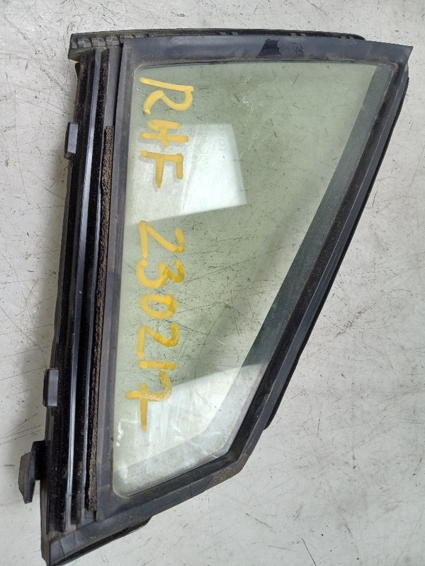 18 19 20 TOYOTA C-HR LE FRONT PASSENGER RIGHT DOOR VENT GLASS