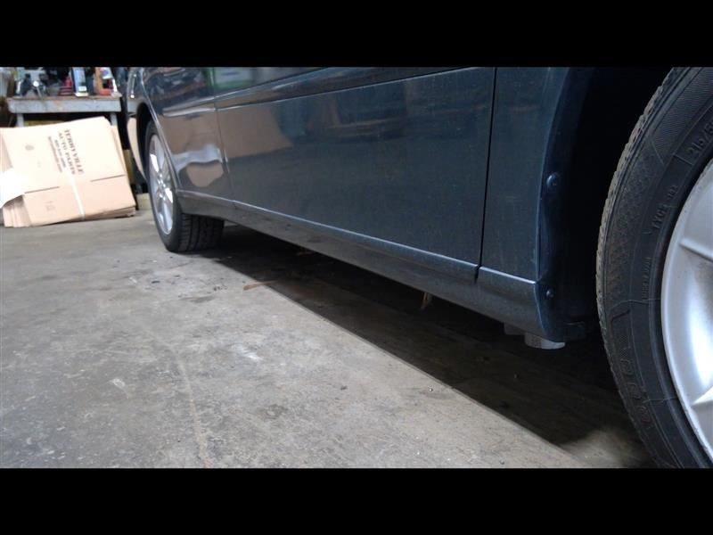 2004 2005 2006 ES330 Right Rocker Panel Moulding 1345260