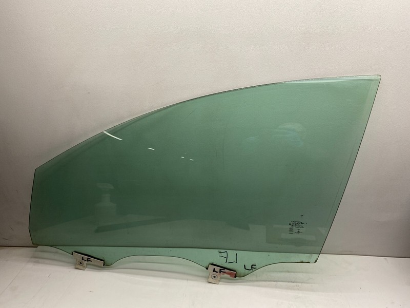 2015-2017 CHRYSLER 200 LEFT FRONT DOOR WINDOW GLASS LAMINATED OEM