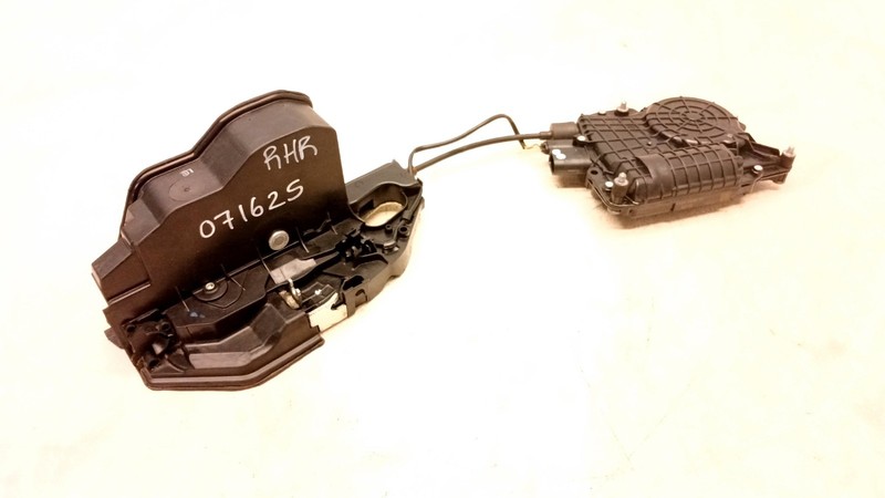 09-16 BMW F01 F02 750i 550i DOOR LATCH LOCK ACTUATOR SOFT CLOSE RIGHT REAR 07162