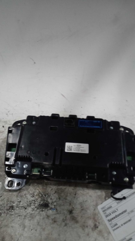 2018 Chevrolet Volt Speedometer Gauge OEM Grey 84241857 69K Miles