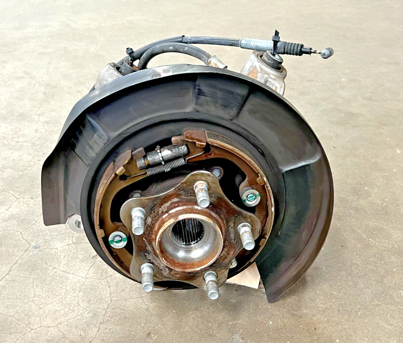 ⭐2014-2020 INFINITI Q50 Q60 AWD REAR LEFT SIDE SPINDLE KNUCKLE HUB OEM LOT2592
